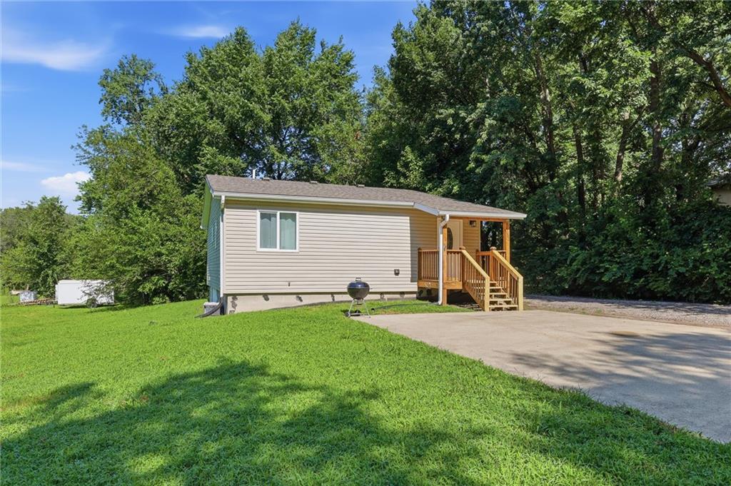 3002 N 121 Terrace Property Photo 25