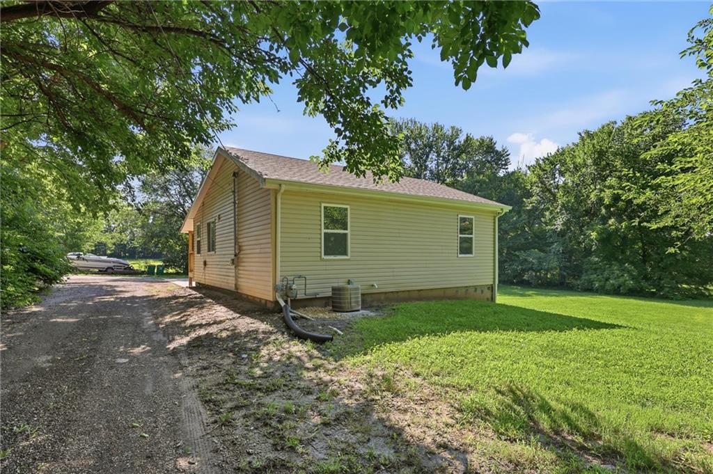 3002 N 121 Terrace Property Photo 28