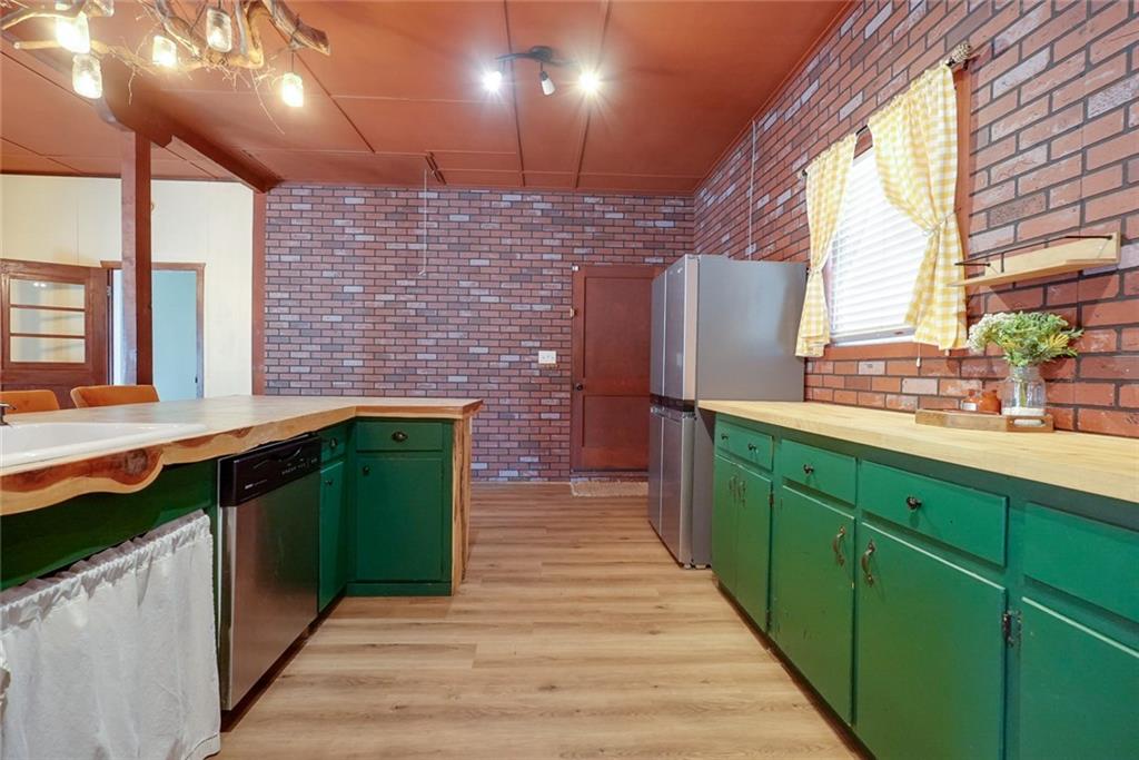29460 Huse Street Property Photo 9