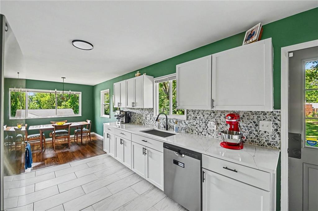 5808 Nw Hutson Road Property Photo 11