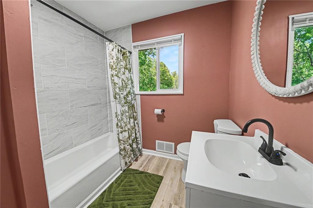 5808 Nw Hutson Road Property Photo 14