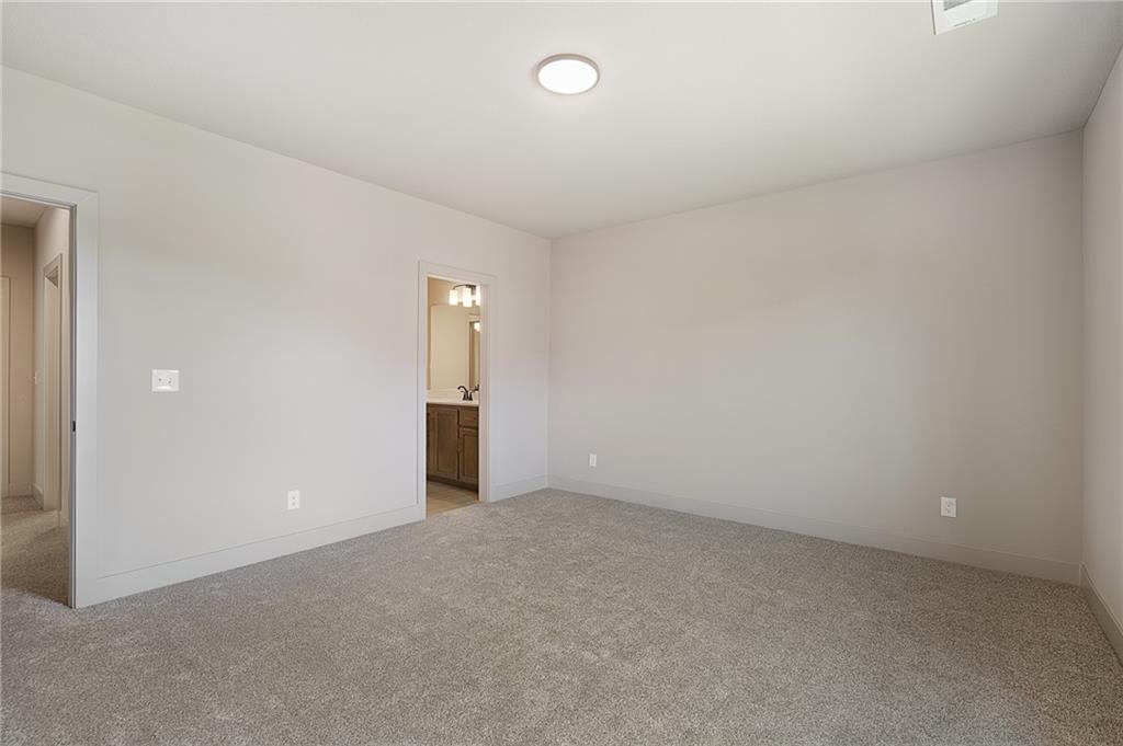 24621 W 60th Terrace Property Photo 42