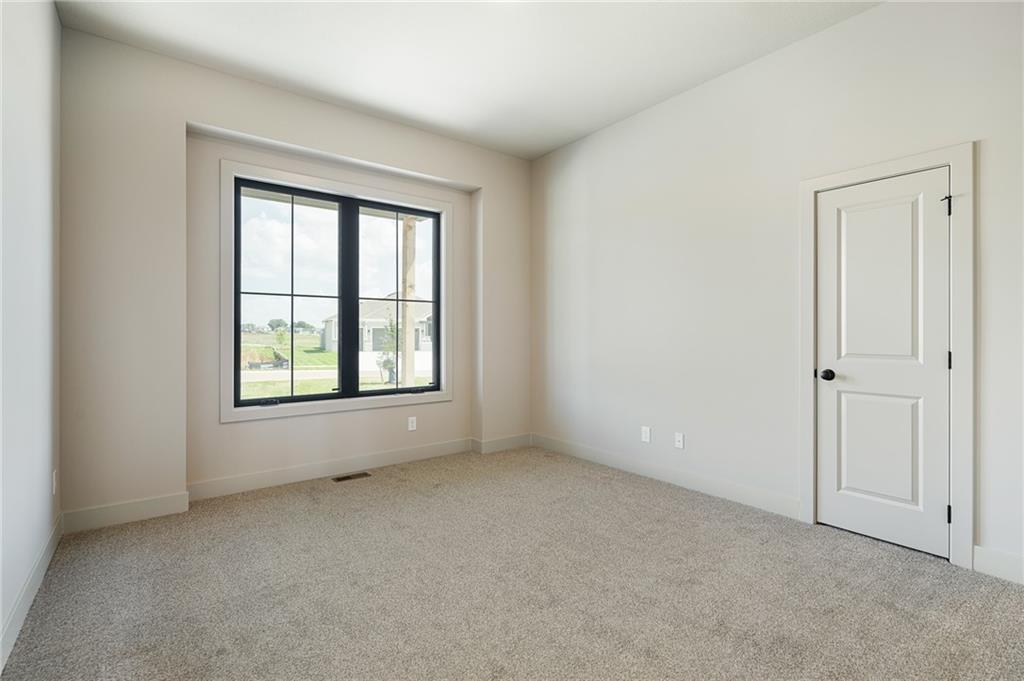 24621 W 60th Terrace Property Photo 53