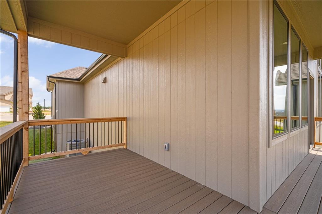 24621 W 60th Terrace Property Photo 55