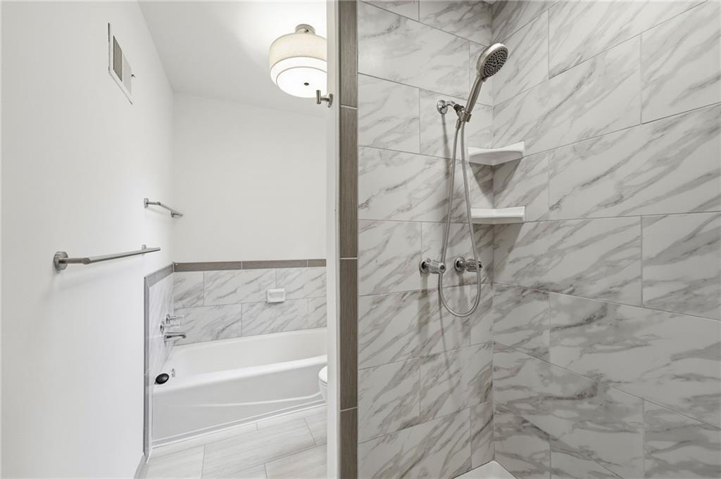 8009 Hallet Street Property Photo 22