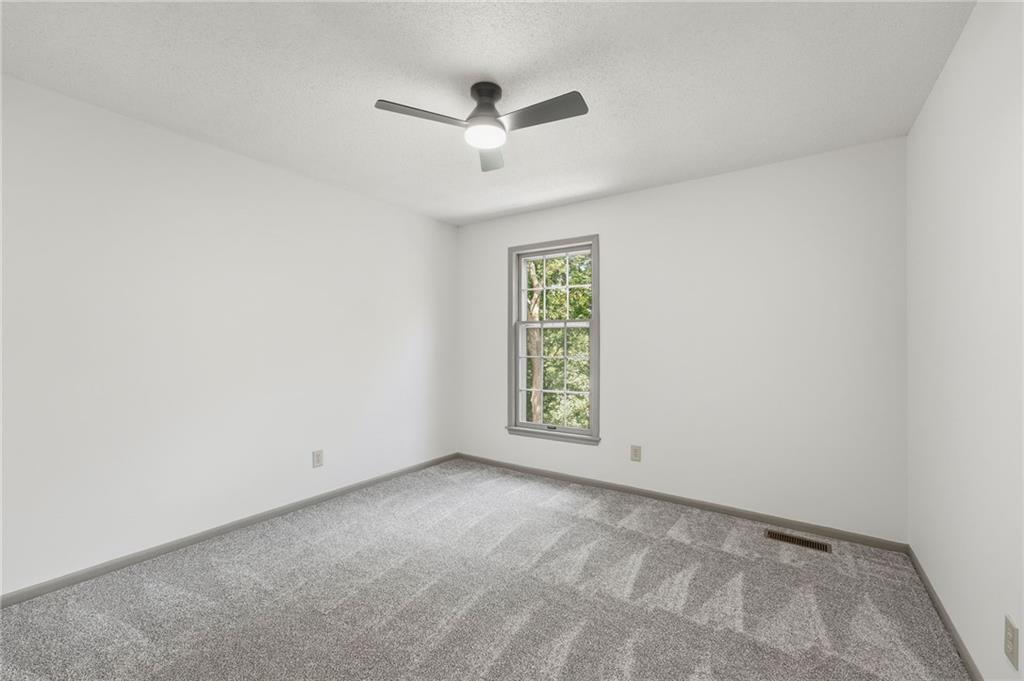 8009 Hallet Street Property Photo 26