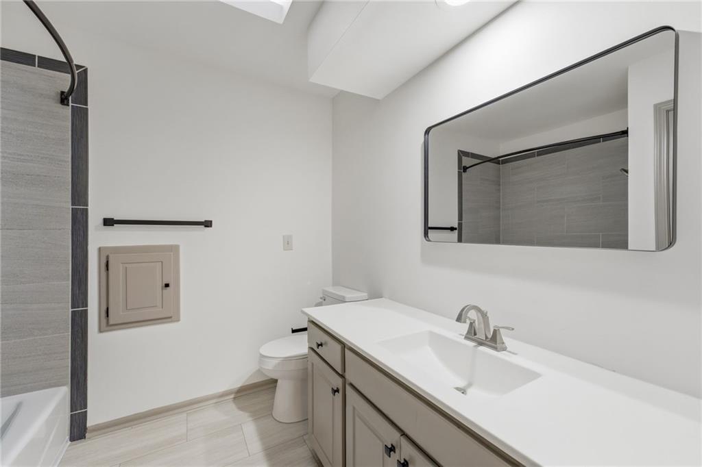 8009 Hallet Street Property Photo 28