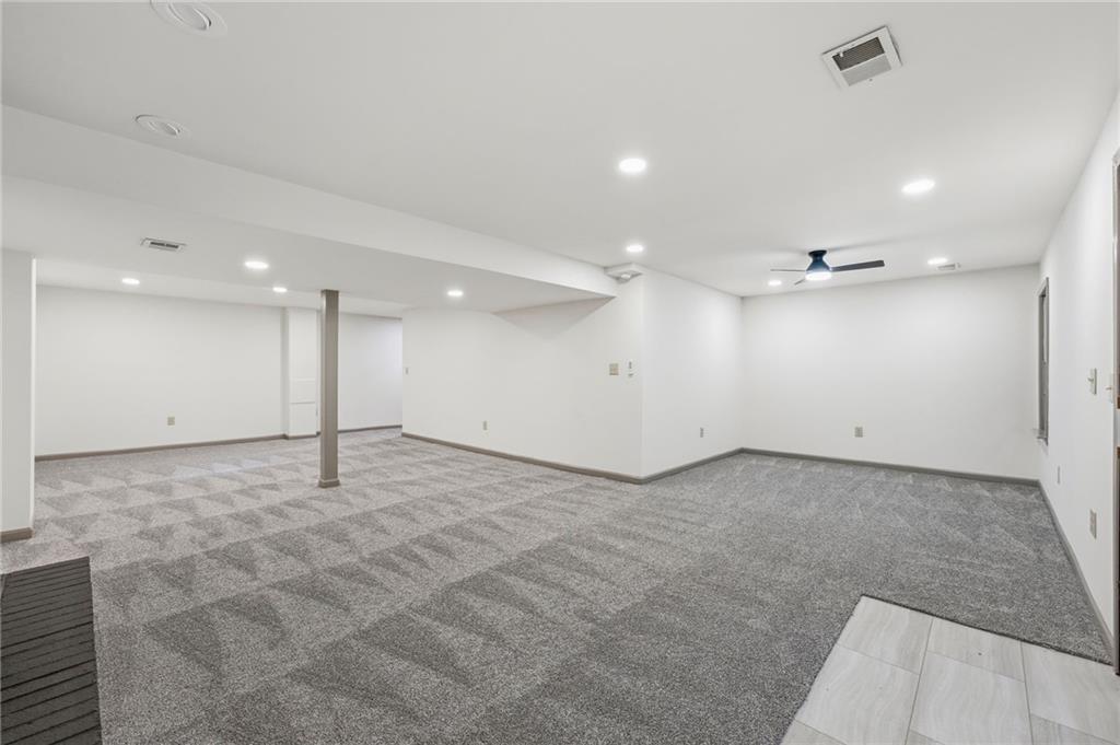 8009 Hallet Street Property Photo 33