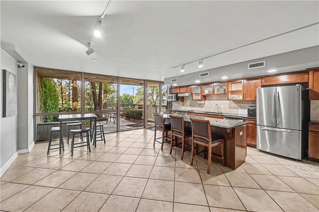 600 E Admiral Boulevard Property Photo 19