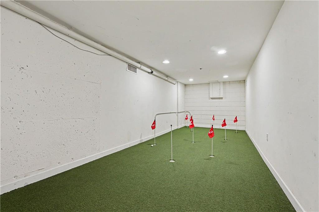 600 E Admiral Boulevard Property Photo 25