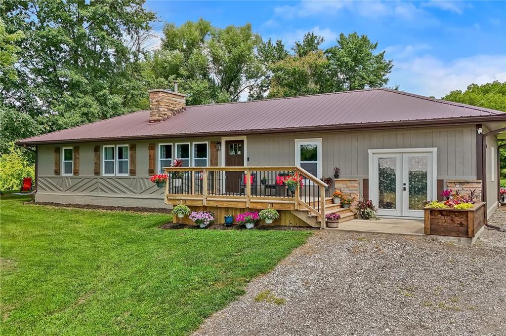 11026 Shach Creek Road Property Photo 3