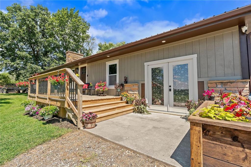11026 Shach Creek Road Property Photo 4