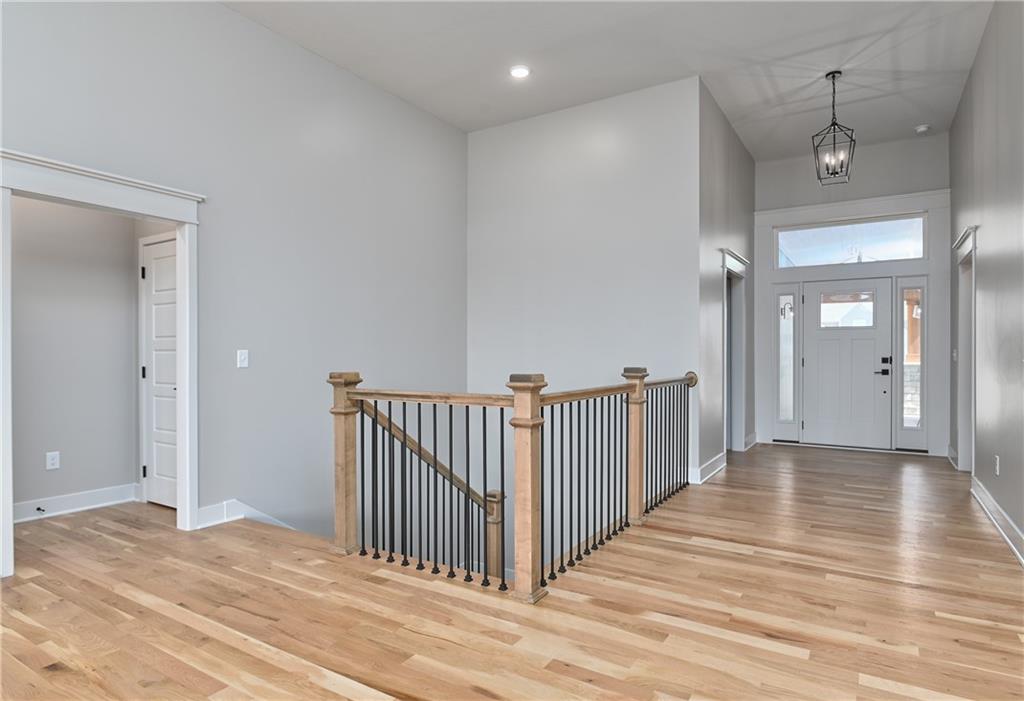 6010 Apache Drive Property Photo 4