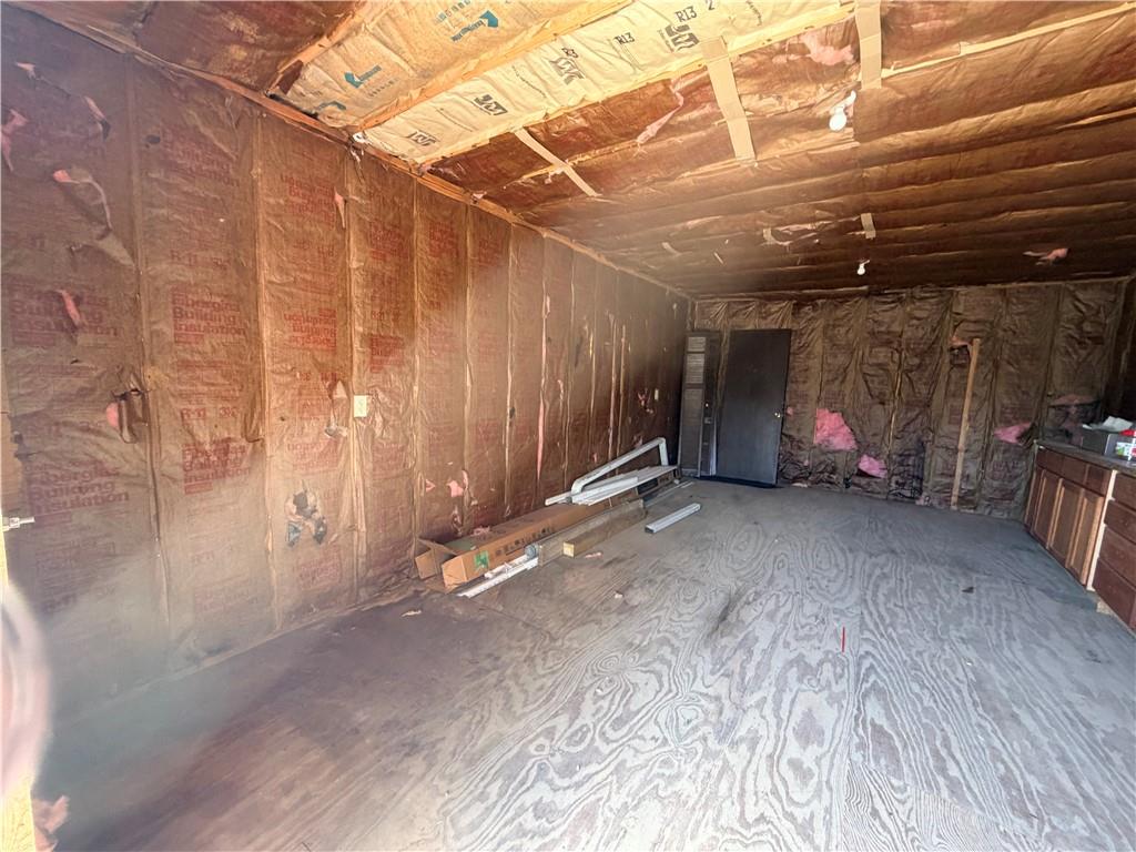 1402 W Walnut Street Property Photo 11