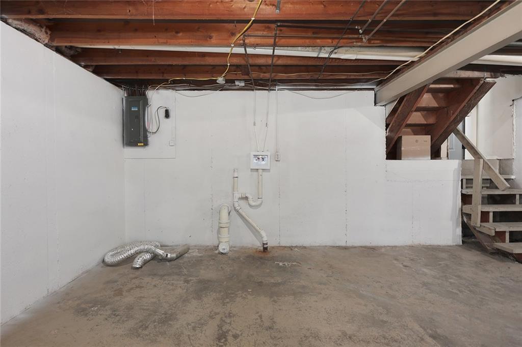 12941 Fuller Avenue Property Photo 25