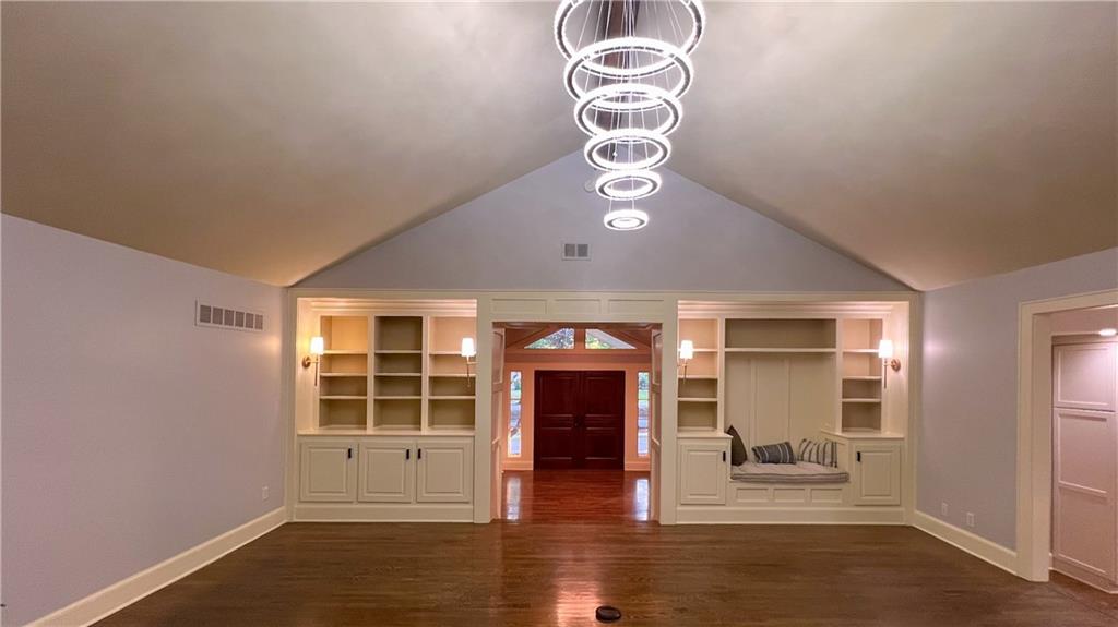 10229 Hemlock Drive Property Photo 18