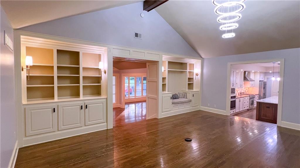 10229 Hemlock Drive Property Photo 19
