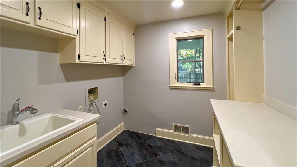 10229 Hemlock Drive Property Photo 47