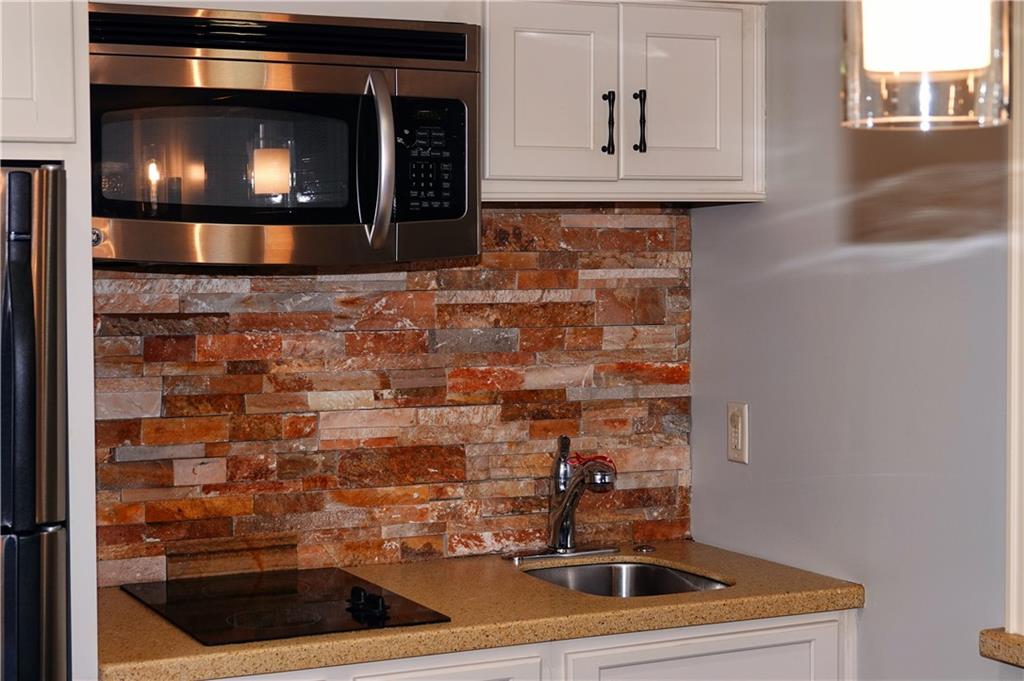 10229 Hemlock Drive Property Photo 58