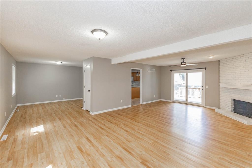 1308 S Apache Court Property Photo 4