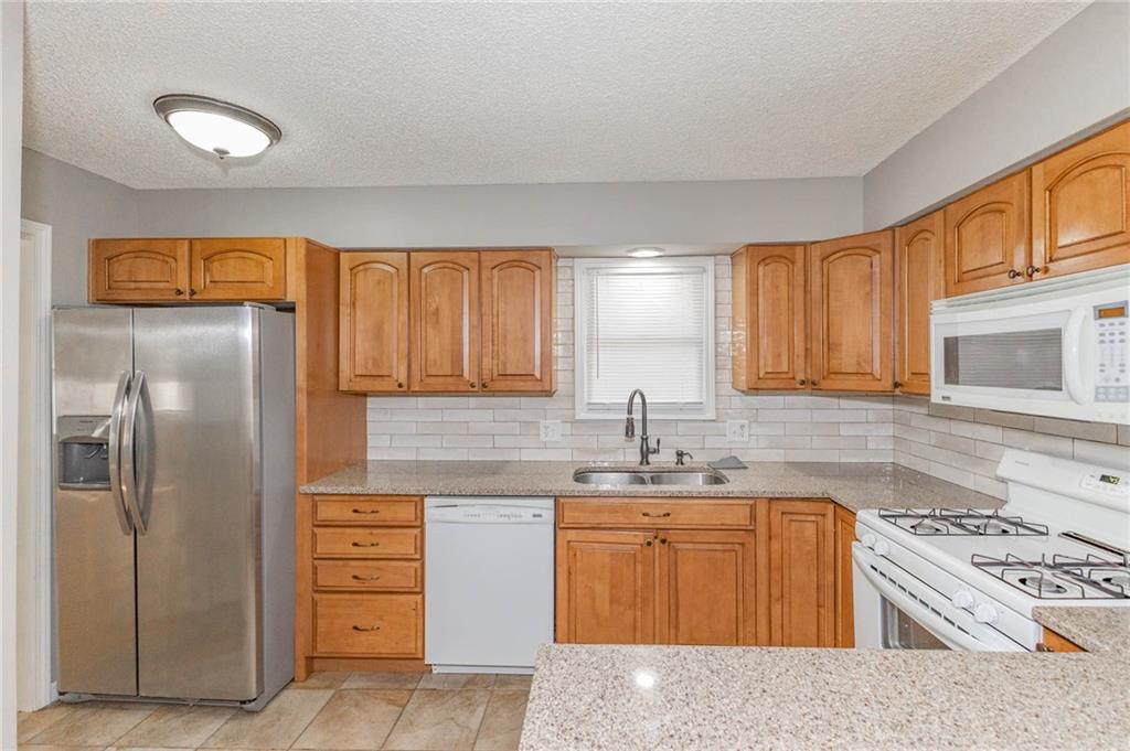 1308 S Apache Court Property Photo 14