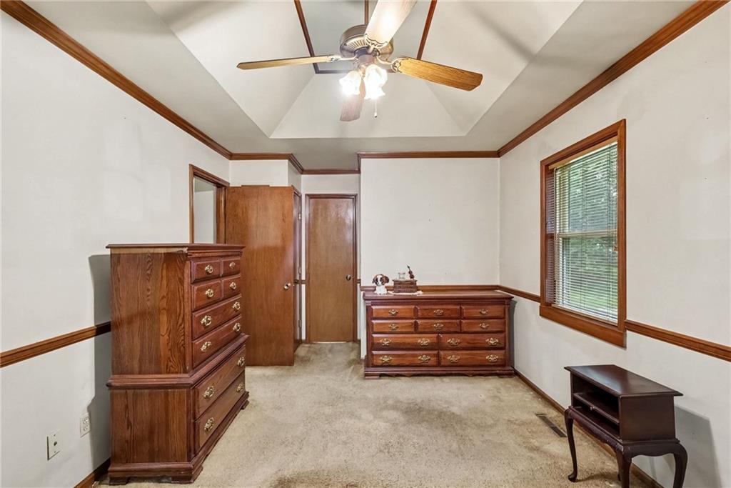 605 Se Westwind Drive Property Photo 16