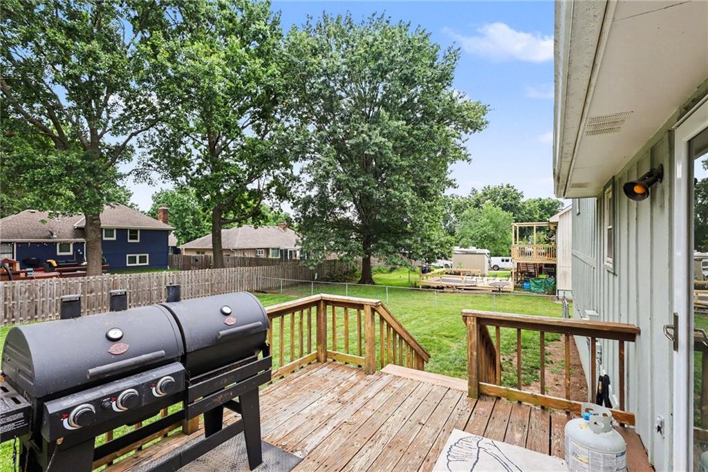605 Se Westwind Drive Property Photo 21