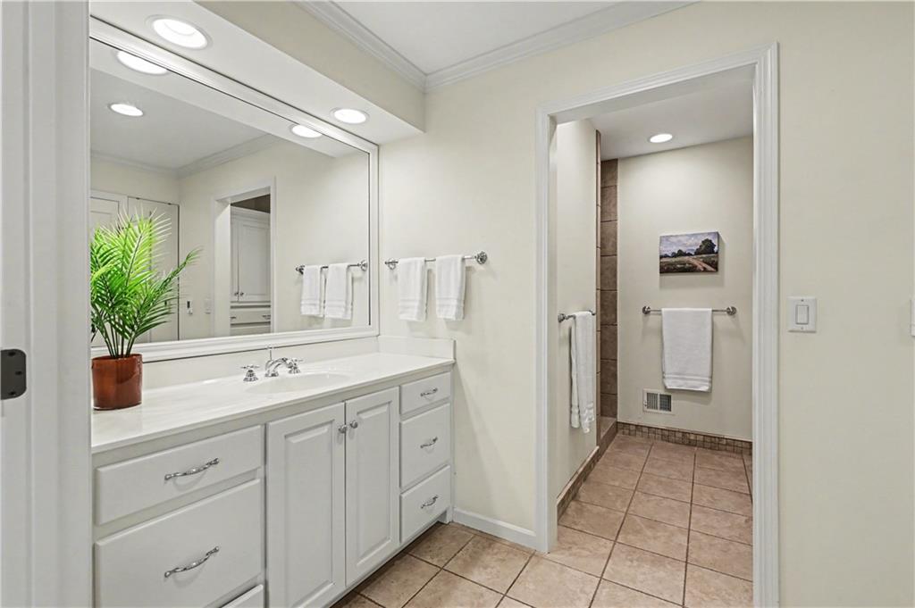4530 W 90th Street Property Photo 17