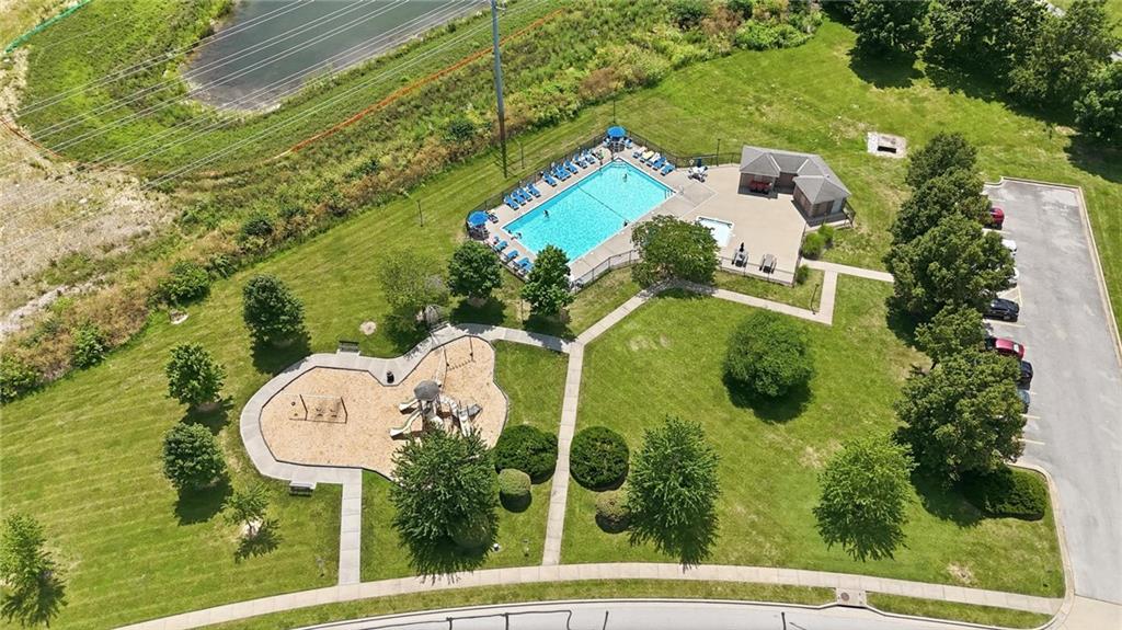 404 Se Mill Creek Drive Property Photo 84