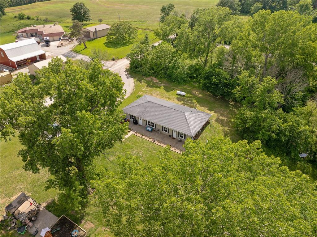 16527 Varner Road Property Photo 4