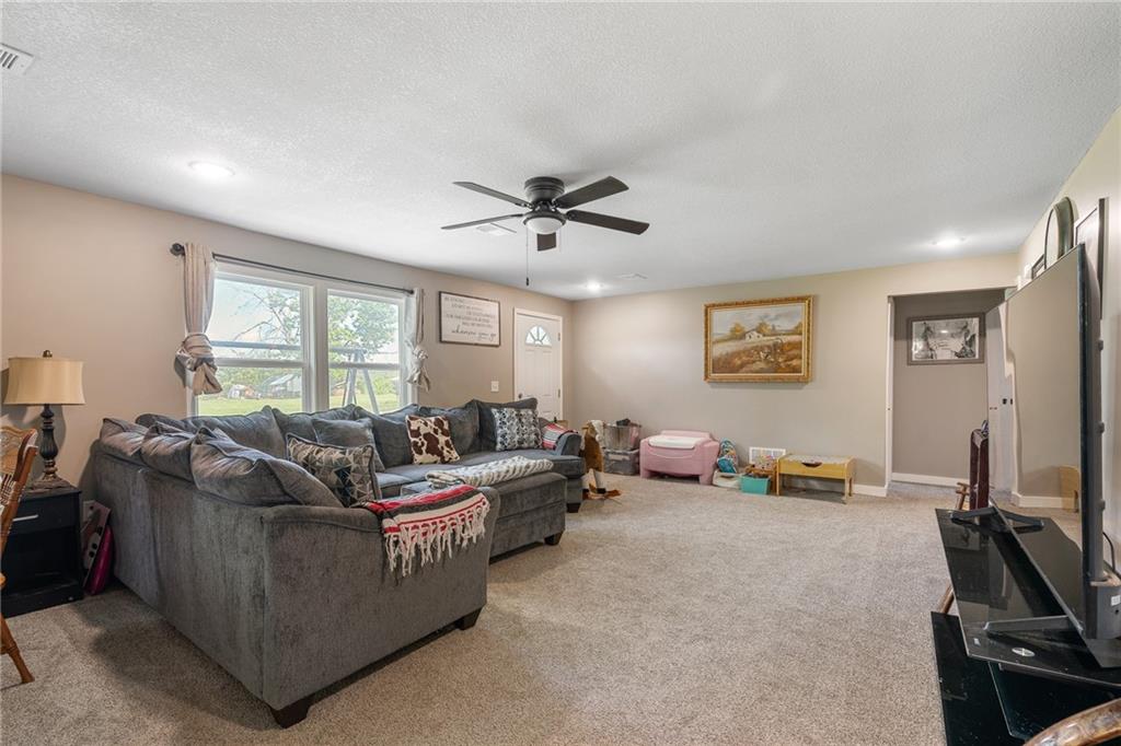 16527 Varner Road Property Photo 15