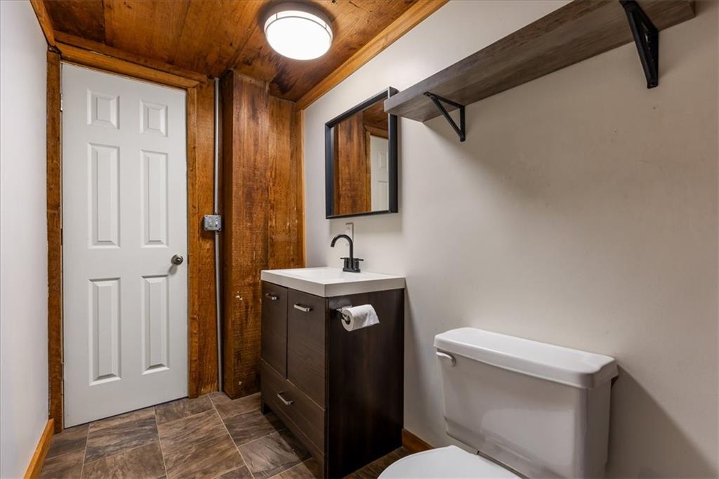 2918 S 9th Place Property Photo 13