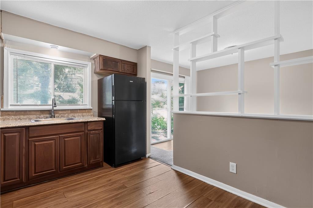 11718 Fuller Avenue Property Photo 17