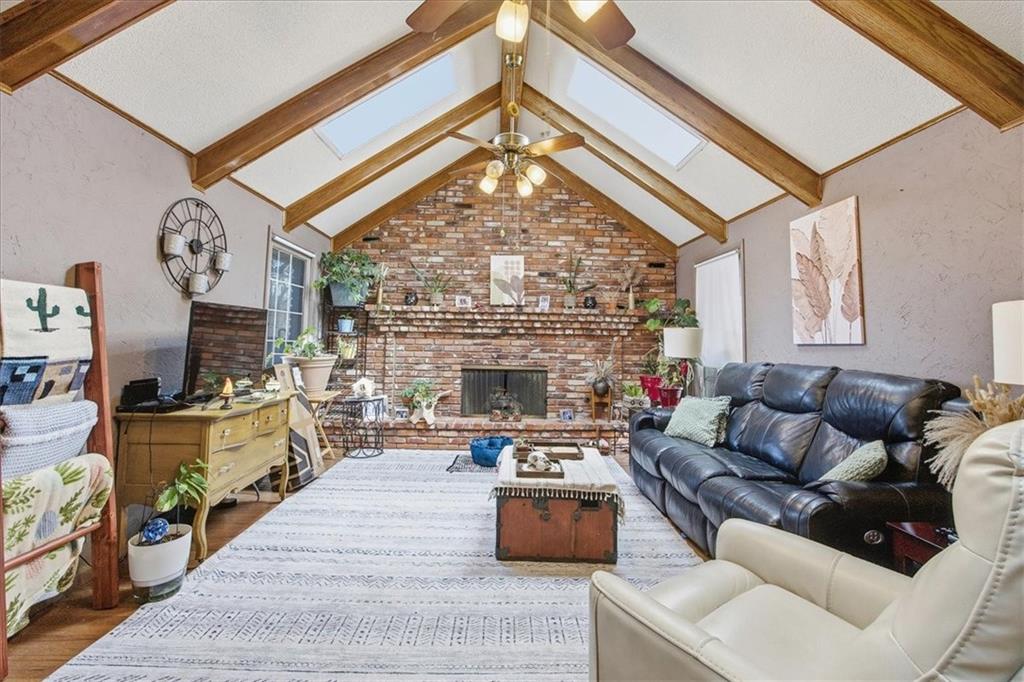 15116 Chestnut Street Property Photo 10