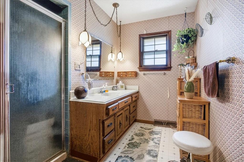 15116 Chestnut Street Property Photo 12