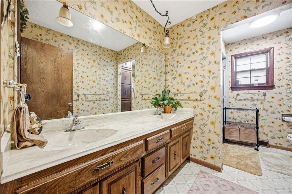 15116 Chestnut Street Property Photo 15