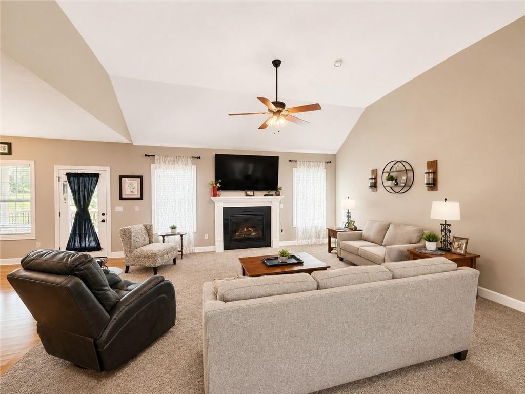 13918 Dakota Court Property Photo 12