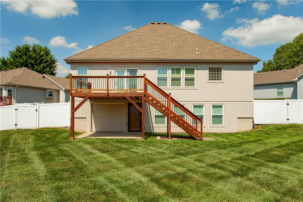 707 Nw Baytree Circle Property Photo 4