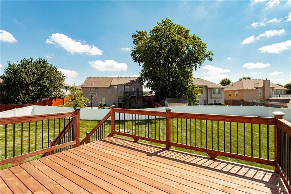 707 Nw Baytree Circle Property Photo 8