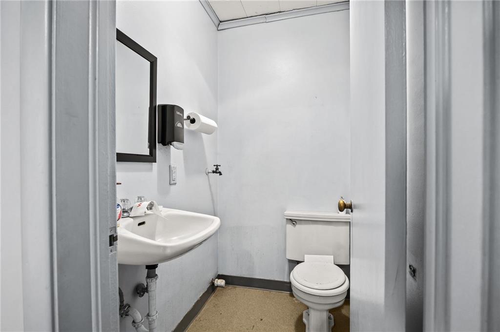 1011 Washingston Street Property Photo 29