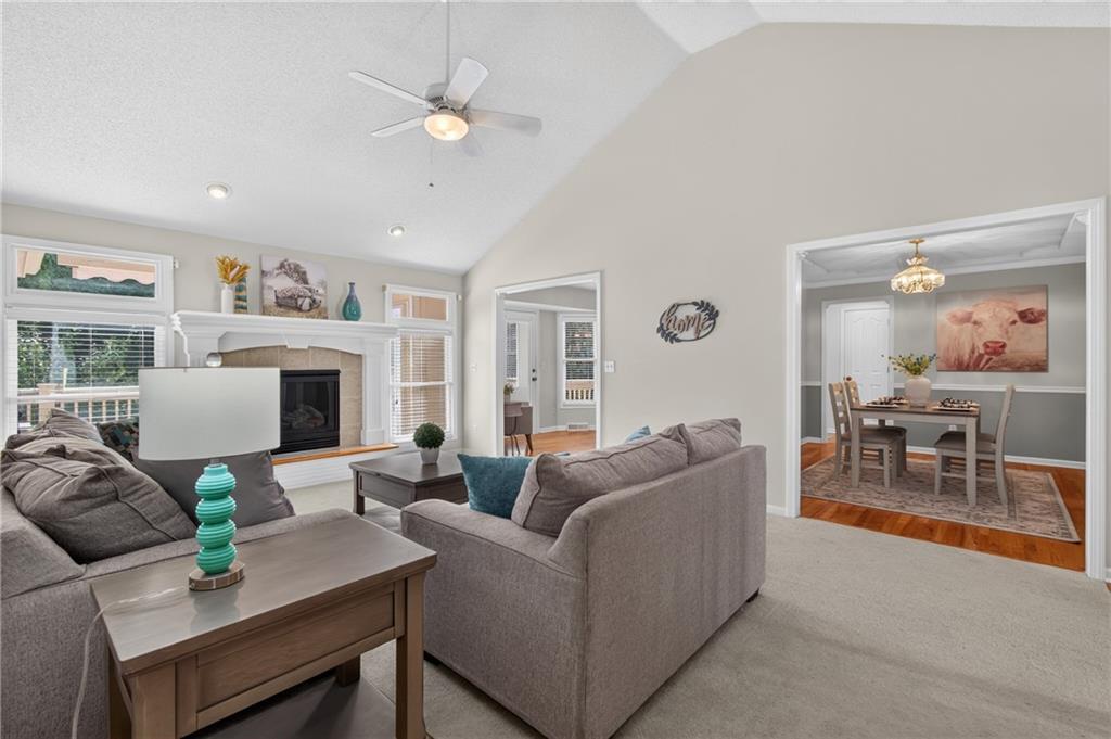 1915 Meadowlark Drive Property Photo 9