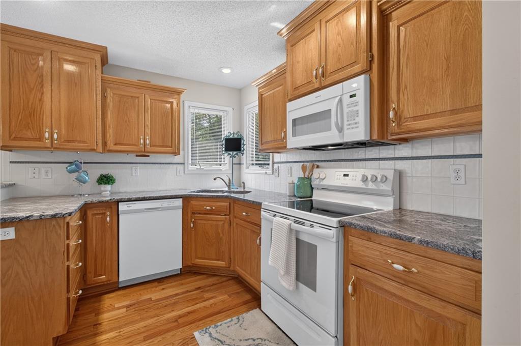 1915 Meadowlark Drive Property Photo 17