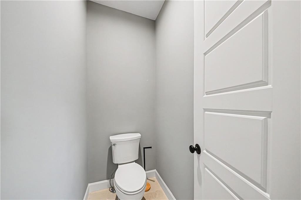4002 W 158th Terrace Property Photo 28