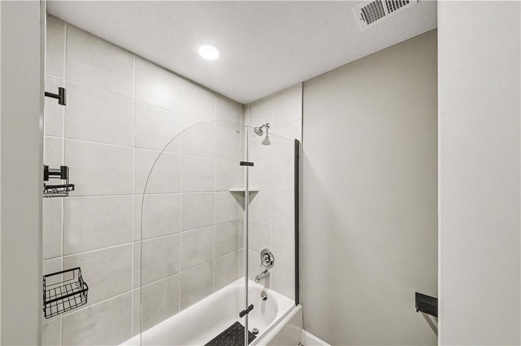 4002 W 158th Terrace Property Photo 38