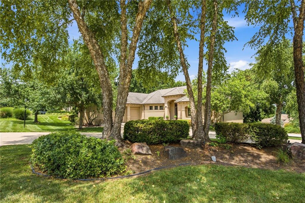 138 S Shore Drive Property Photo 9