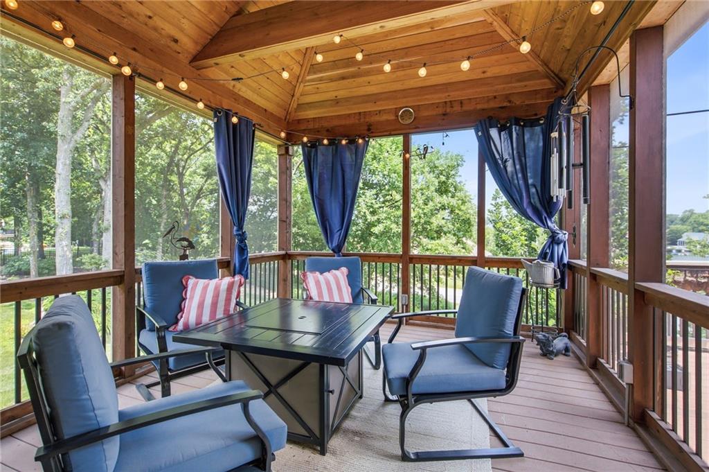 138 S Shore Drive Property Photo 33