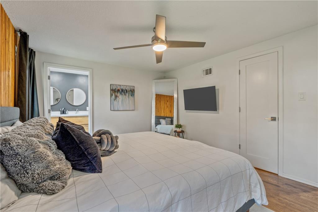 4916 W 78th Place Property Photo 34