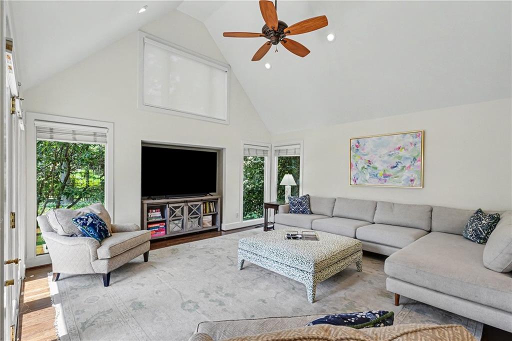 8104 Lee Boulevard Property Photo 8