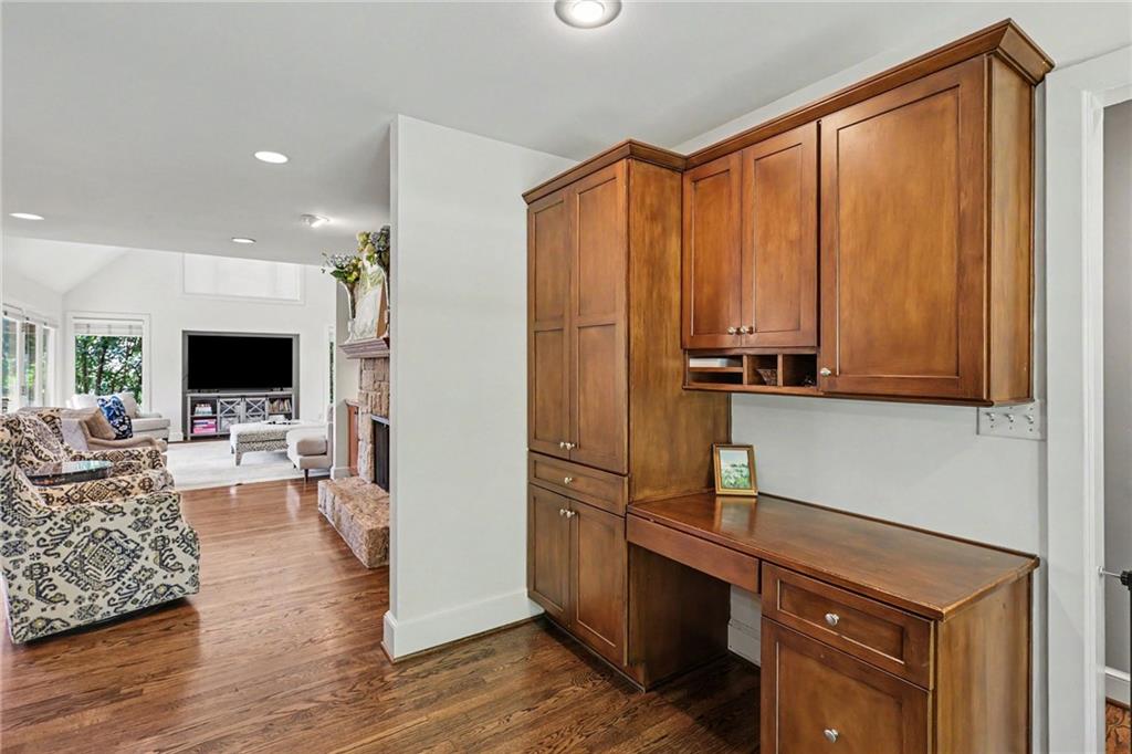 8104 Lee Boulevard Property Photo 12