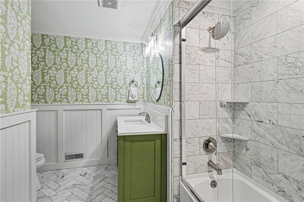 8104 Lee Boulevard Property Photo 16